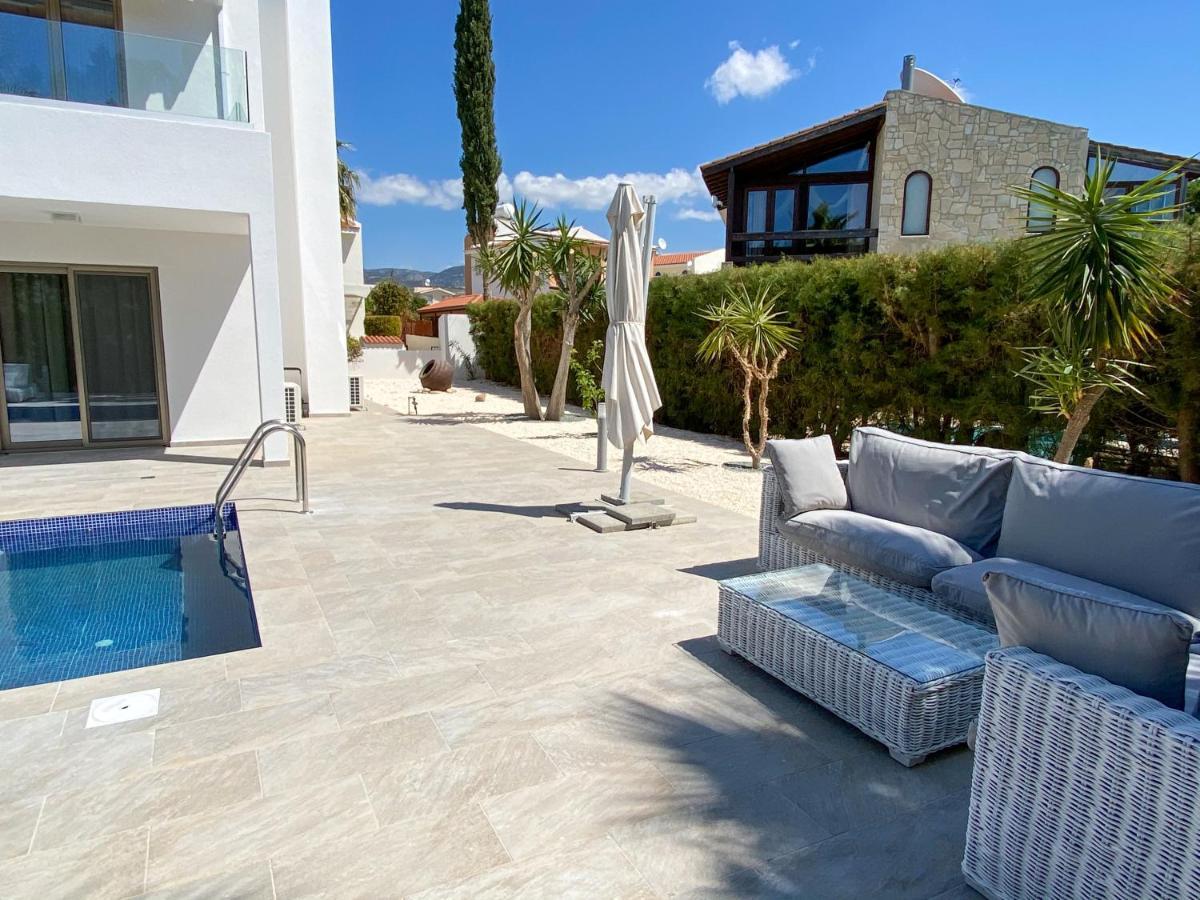 Luxury Villa Roma Near The Beach Coral Bay Exterior foto