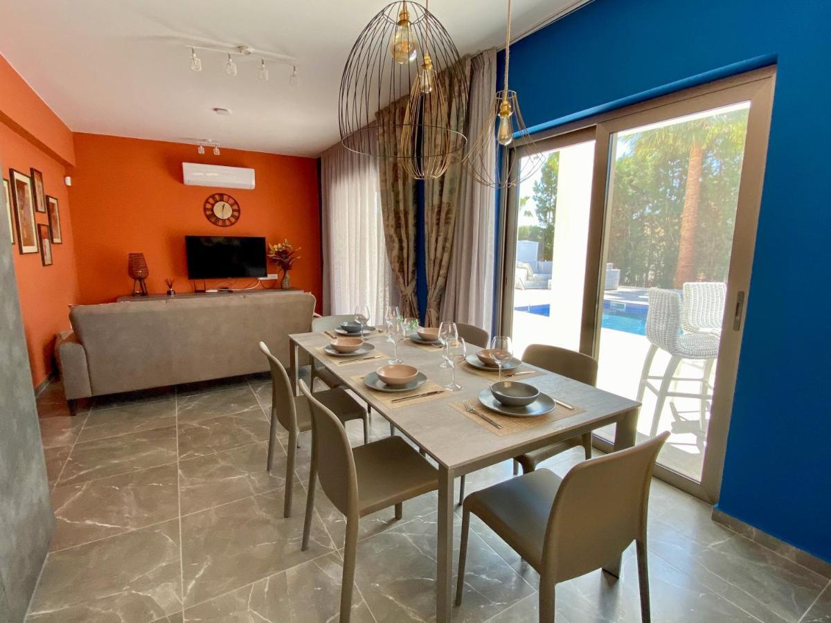 Luxury Villa Roma Near The Beach Coral Bay Exterior foto